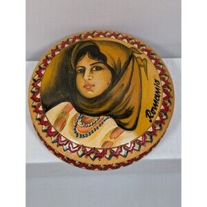 Vtg Romanian Wood Trinket Box Hand Painted/Carved Signed Romania 5"